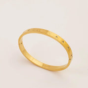 ENGRAVABLE NORTH STAR BANGLE - Lynott Jewellery