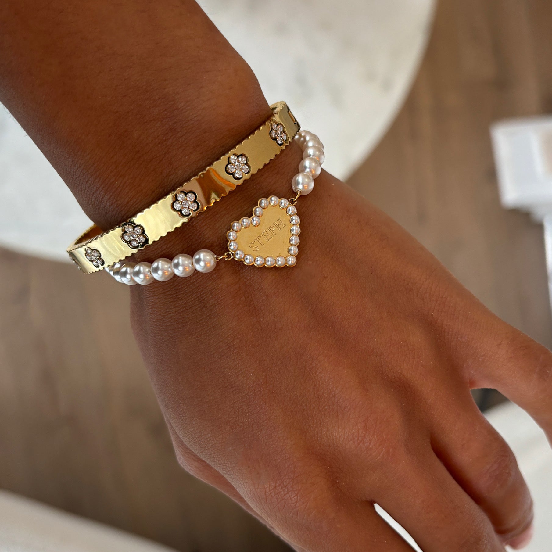 PEARL ENGRAVABLE HEART BRACELET