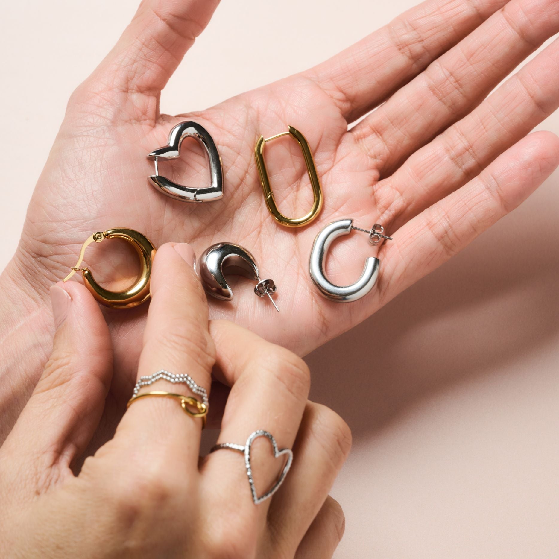 DOUBLE WAVE ADJUSTABLE RING