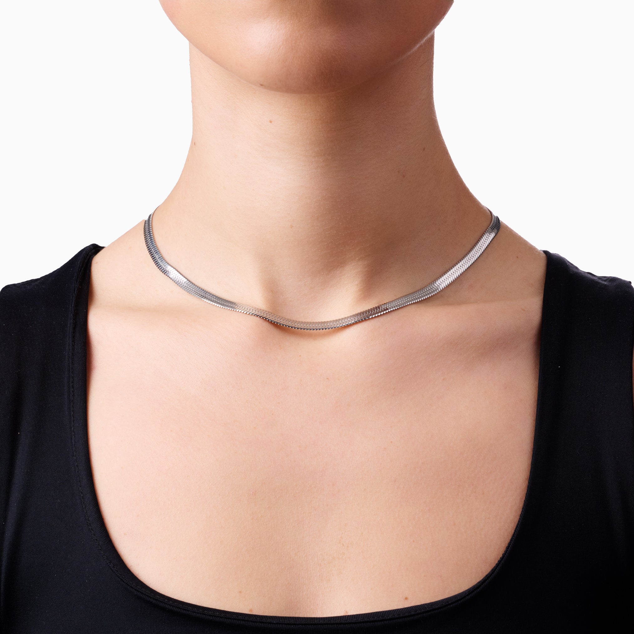 SNAKE CHAIN NECKLACE