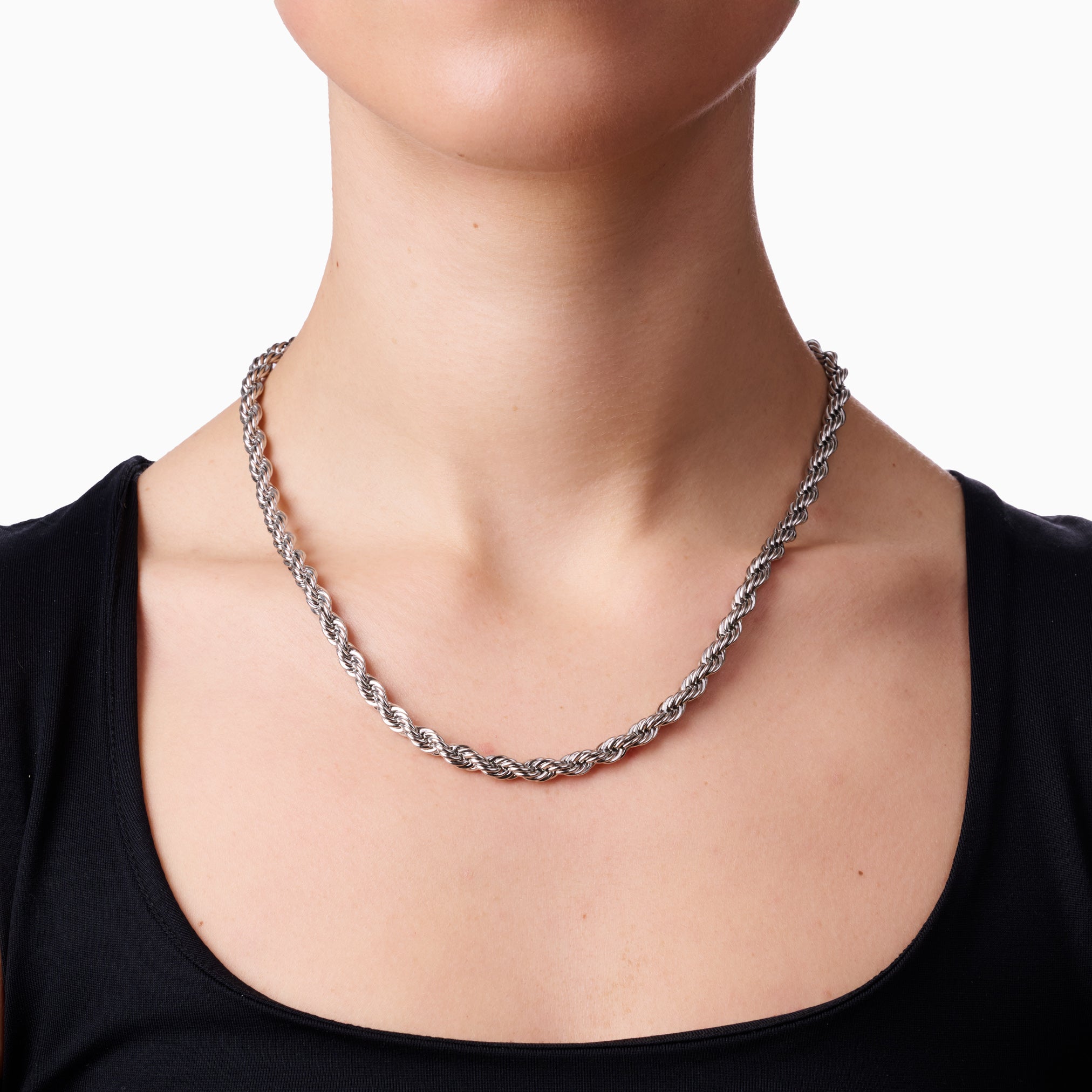 CHUNKY ROPE CHAIN NECKLACE