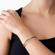 LINEAR LUXE BANGLE