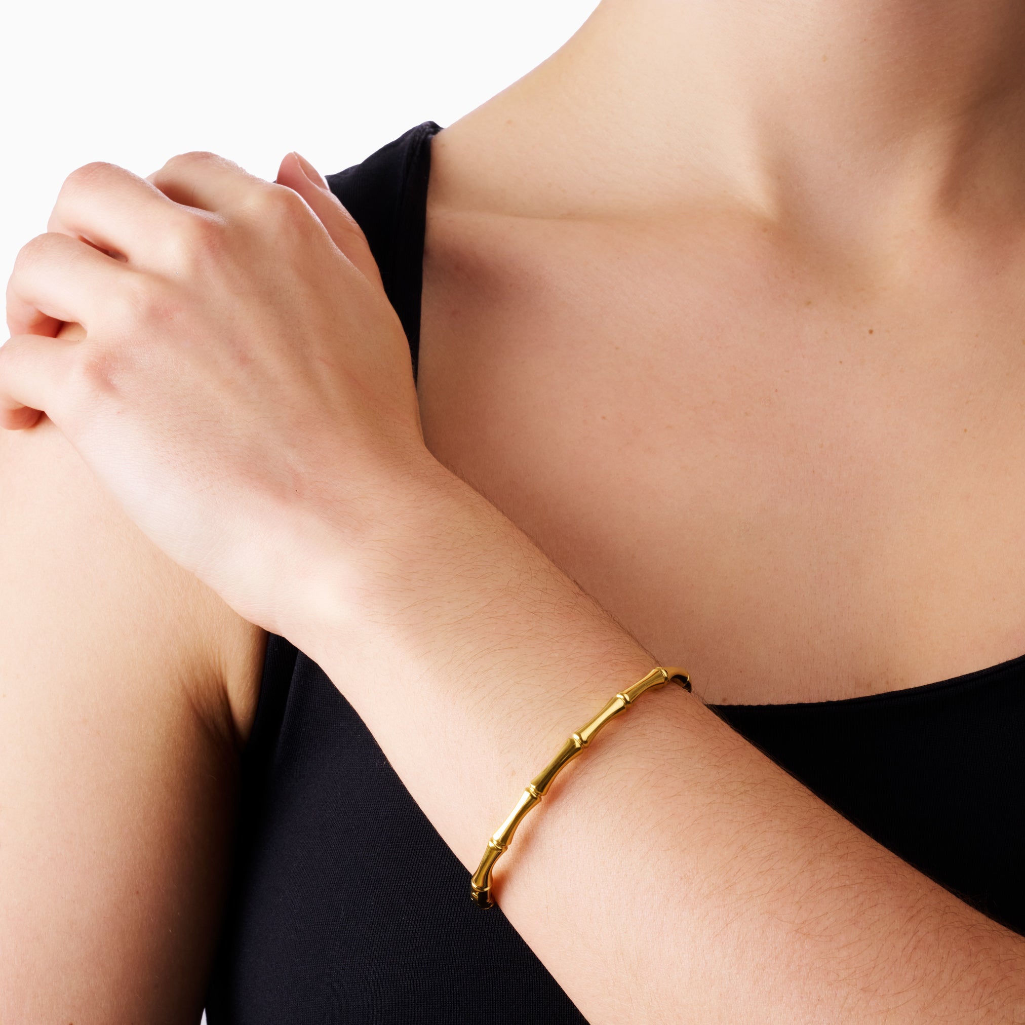 LINEAR LUXE BANGLE