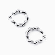 WHISPERING WAVE HOOP