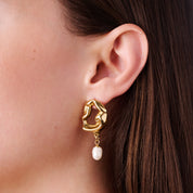 TEXTURED PEARL DROP EARRING