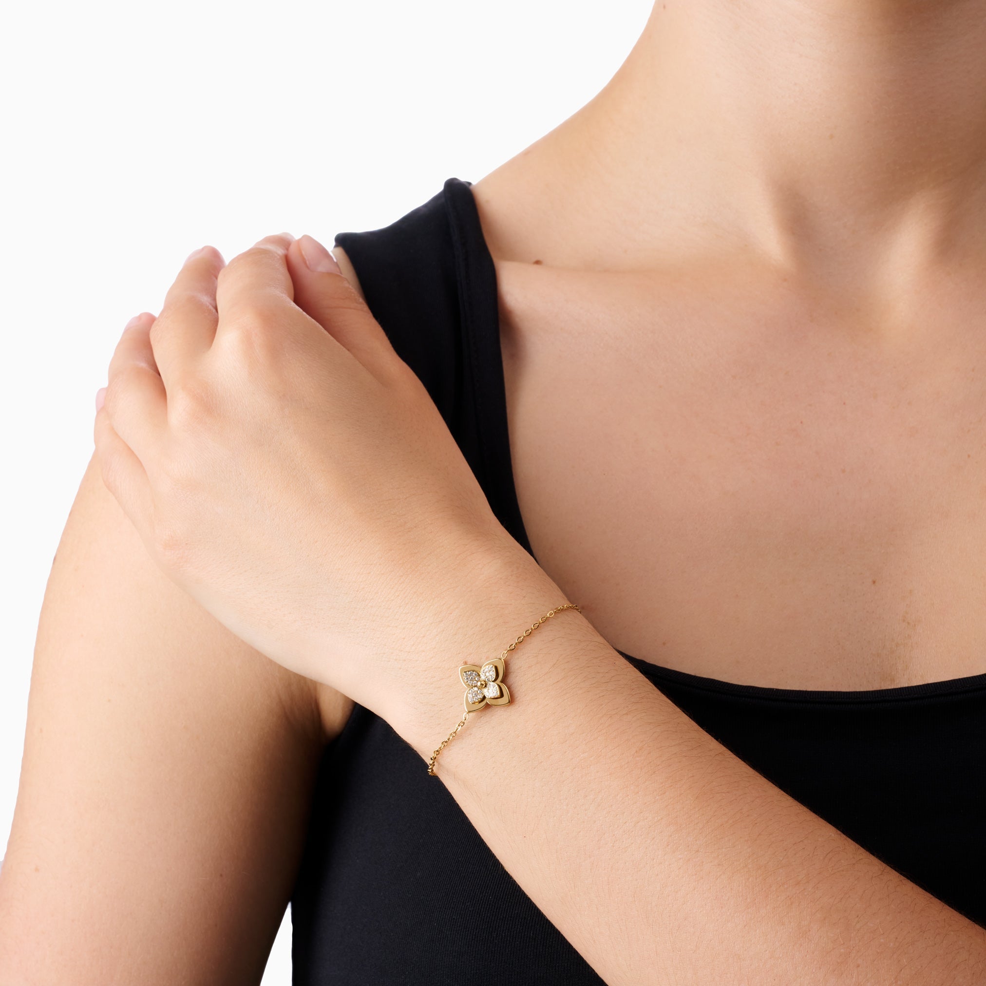 WILD CLOVER BRACELET best gold plated tarnish and water resistant piece by Irish Jewellery brand - Lynott Jewellery