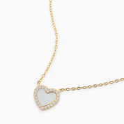 GLITTERING HEART PENDANT NECKLACE
