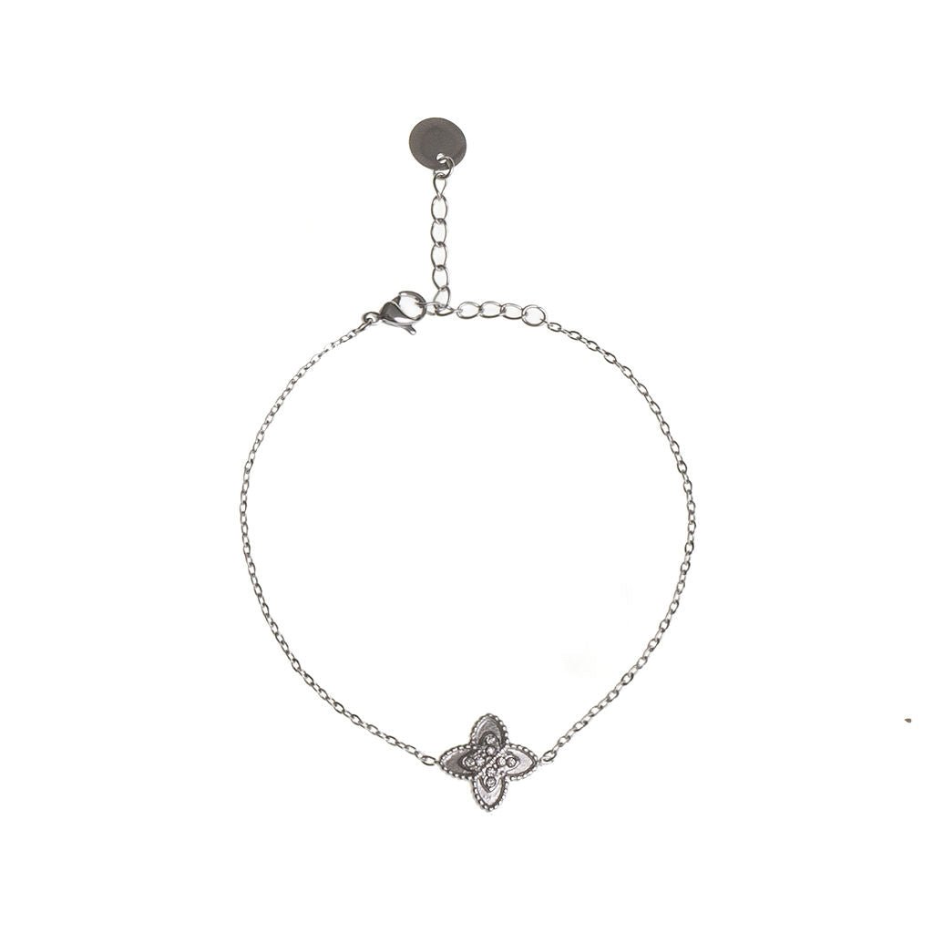 Passionate clover white best gold plated tarnish and water resistant piece by Irish Jewellery brand - Lynott Jewellery