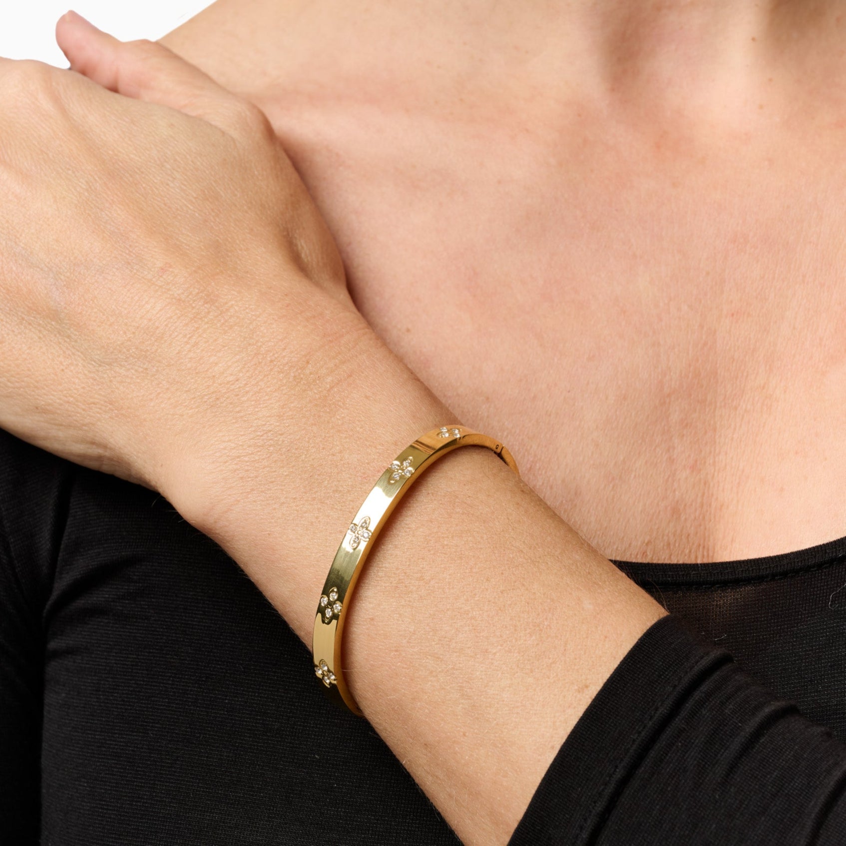 ASTRID BANGLE