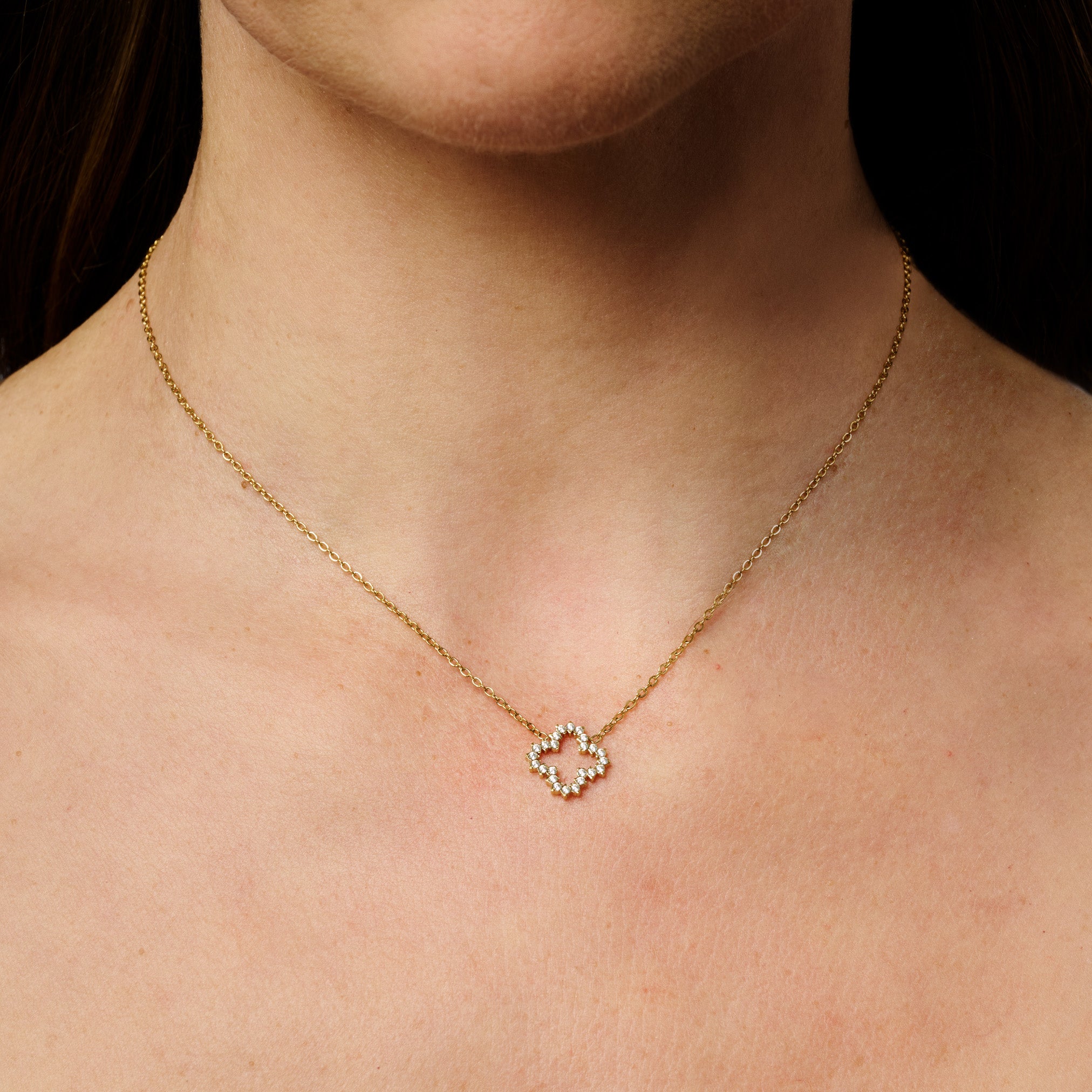 CLUSTER CLOVER NECKLACE