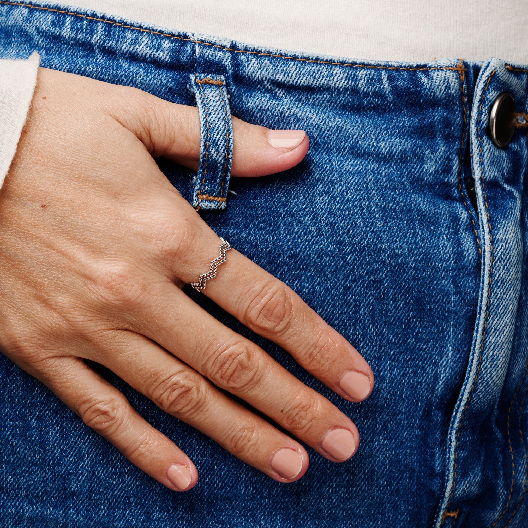 DOUBLE WAVE ADJUSTABLE RING
