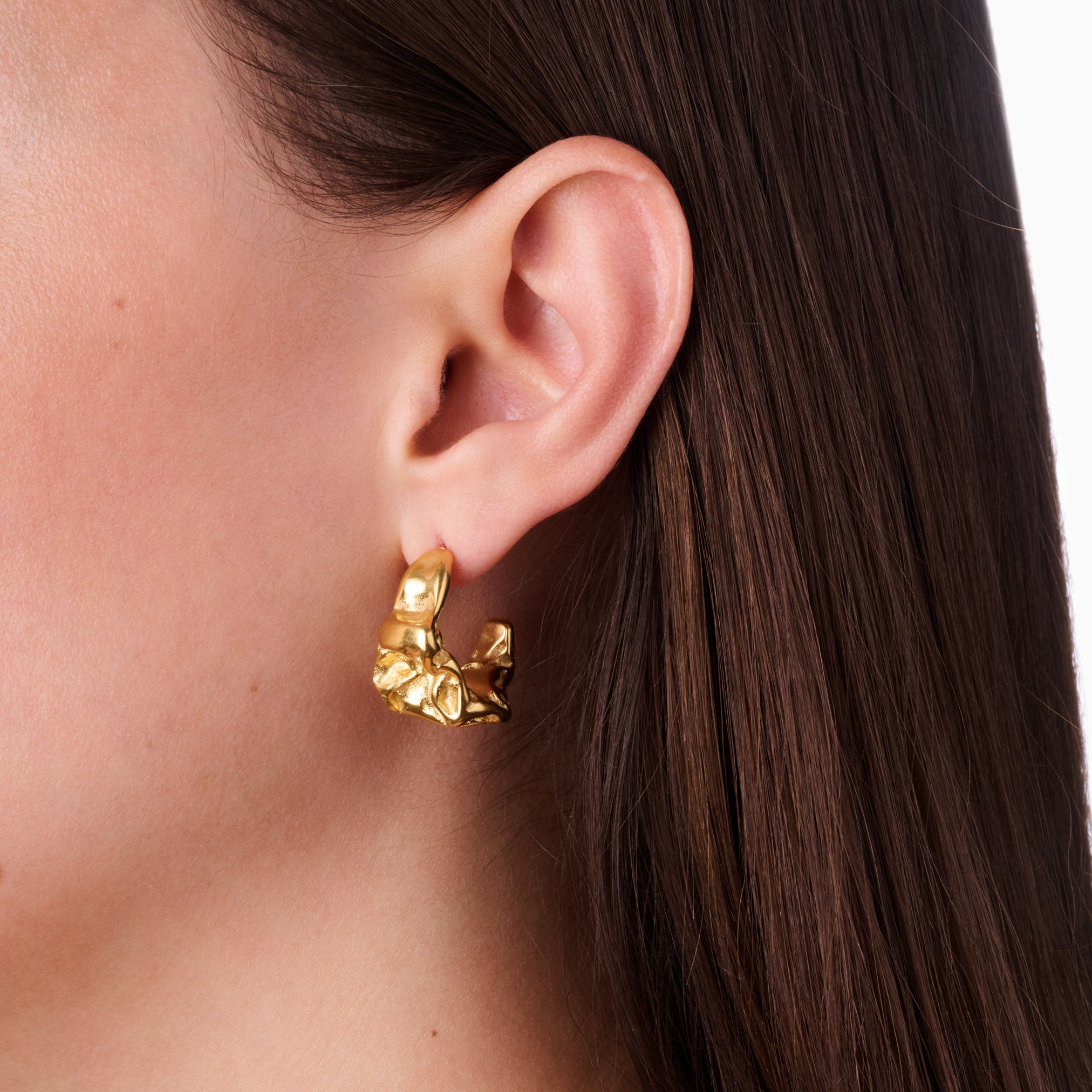TEXTURED STATEMENT HOOP