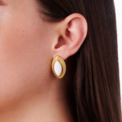 BELLE WHITE STUDS