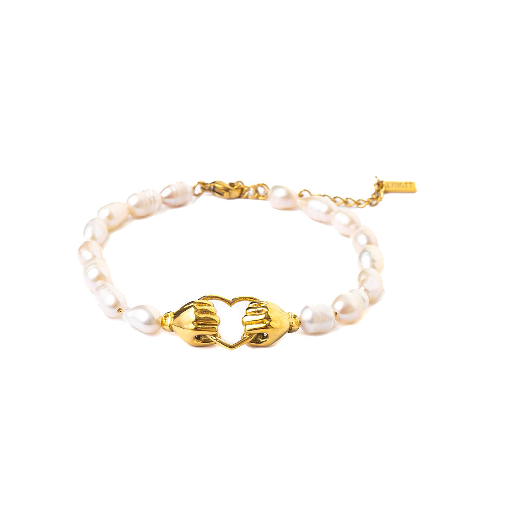 HOLD MY HAND HEART PEARL BRACELET
