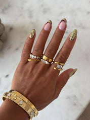 SQUARE RING