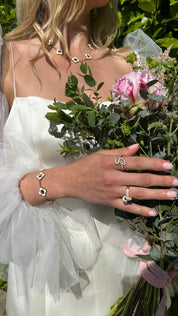 LOVERS KNOT RING
