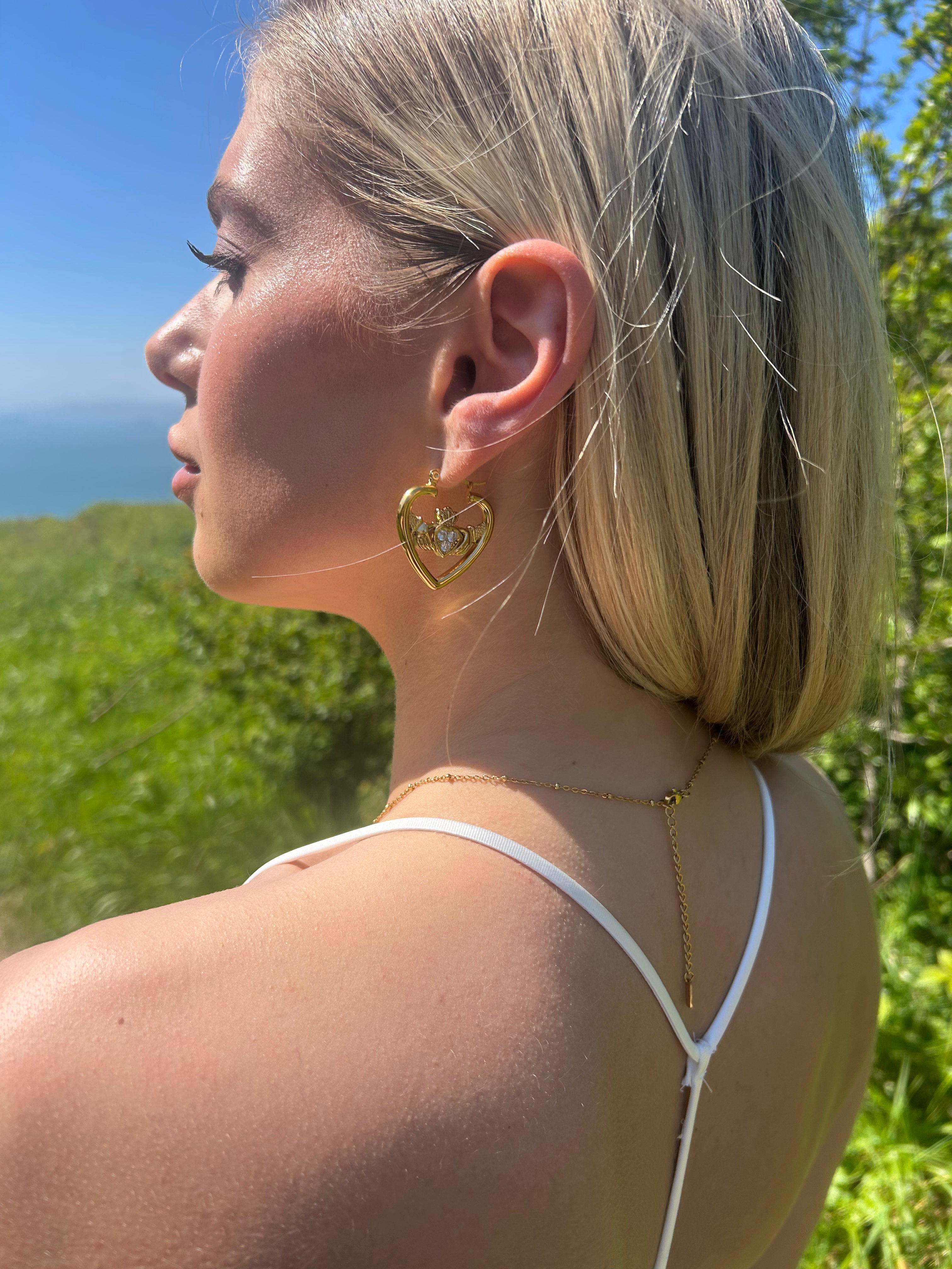 RÍONA HEART CLADDAGH HOOPS