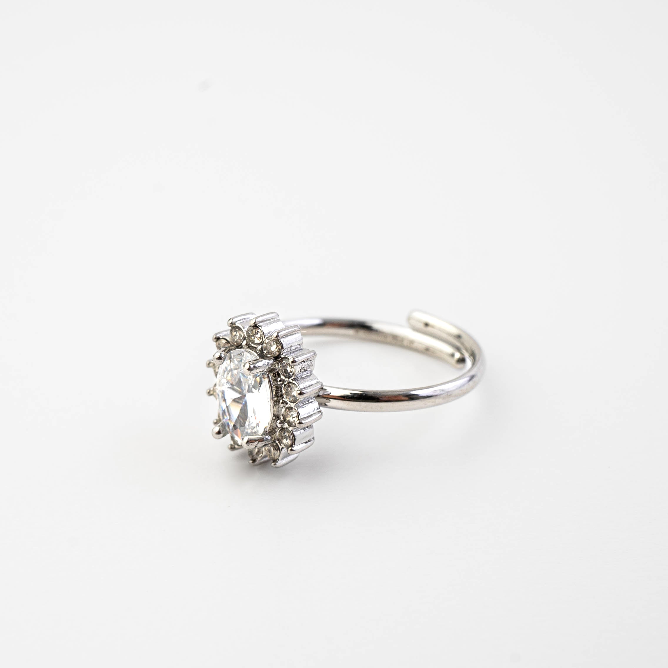 GRANDMOTHERS ADJUSTABLE RING