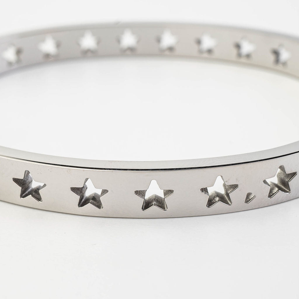 STAR BANGLE