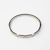 THE V BANGLE