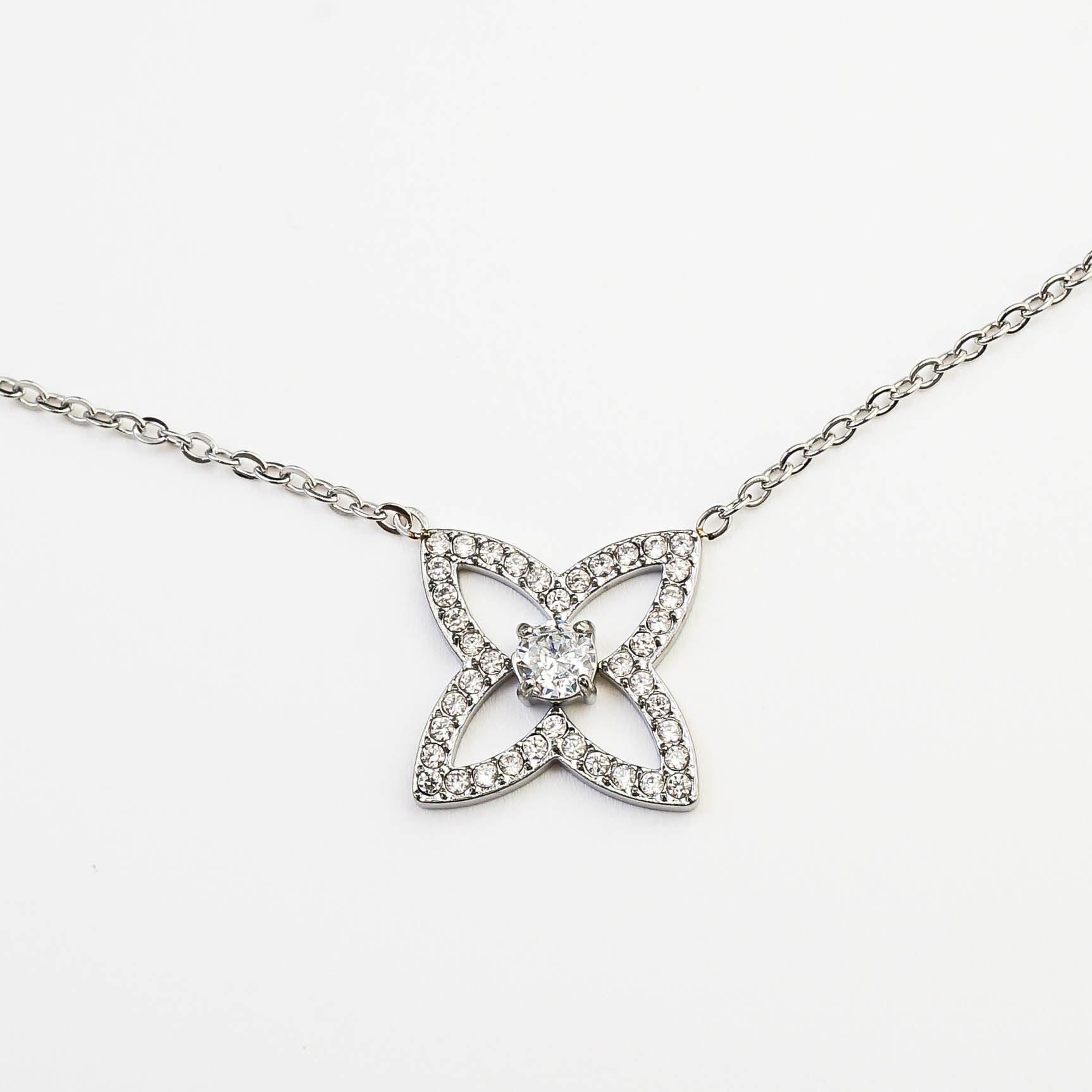 CLOVER LOTUS NECKLACE - Lynott Jewellery