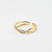 SUBTLE CROSS RING - Lynott Jewellery