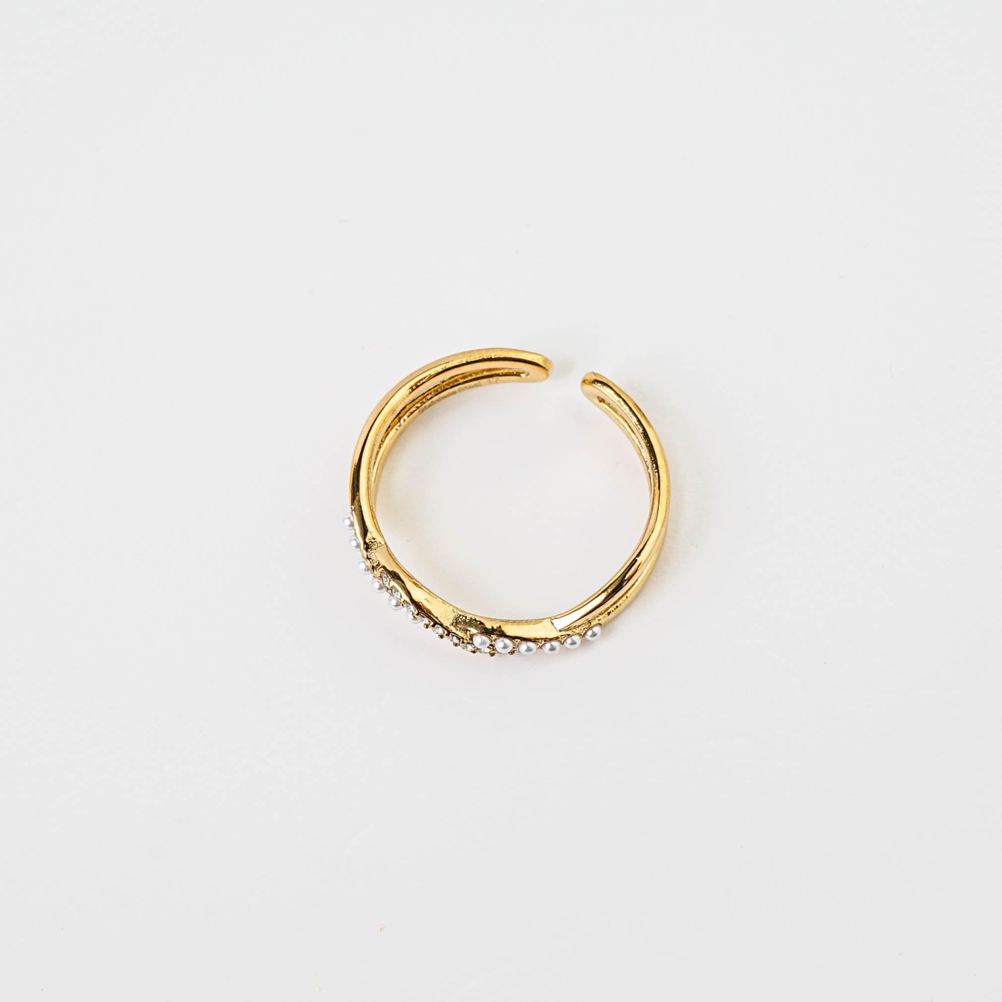 SUBTLE CROSS RING - Lynott Jewellery