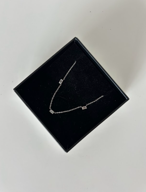 TRILOGY NECKLACE MINI - The Vault