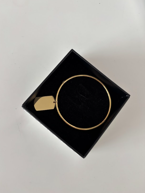 PENDANT BANGLE - The Vault