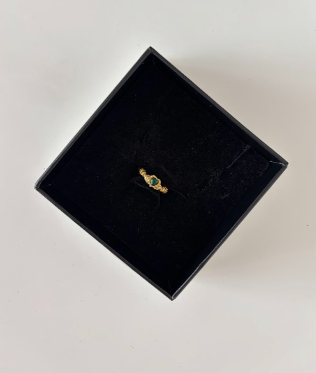GREEN EMERALD ADJUSTABLE RING - The Vault