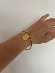 PENDANT BANGLE - The Vault